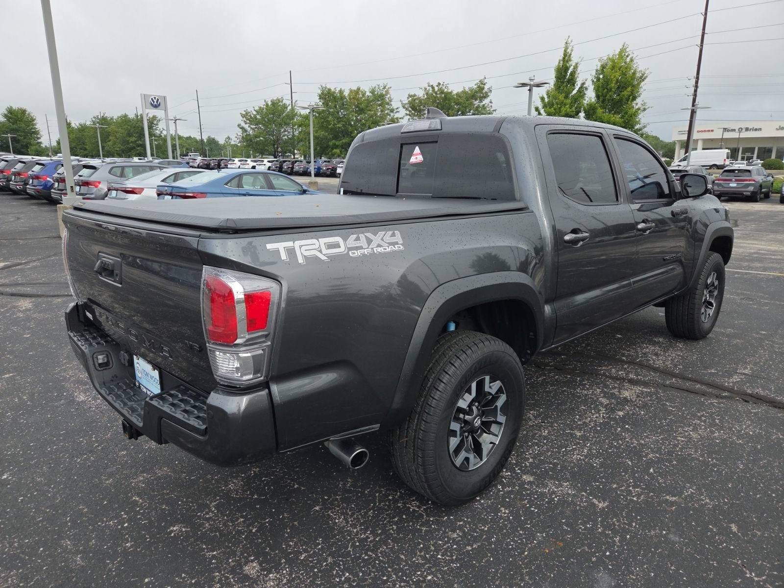 Used 2021 Toyota Tacoma TRD Off-Road w/ Technology Package AWD/4WD image 6