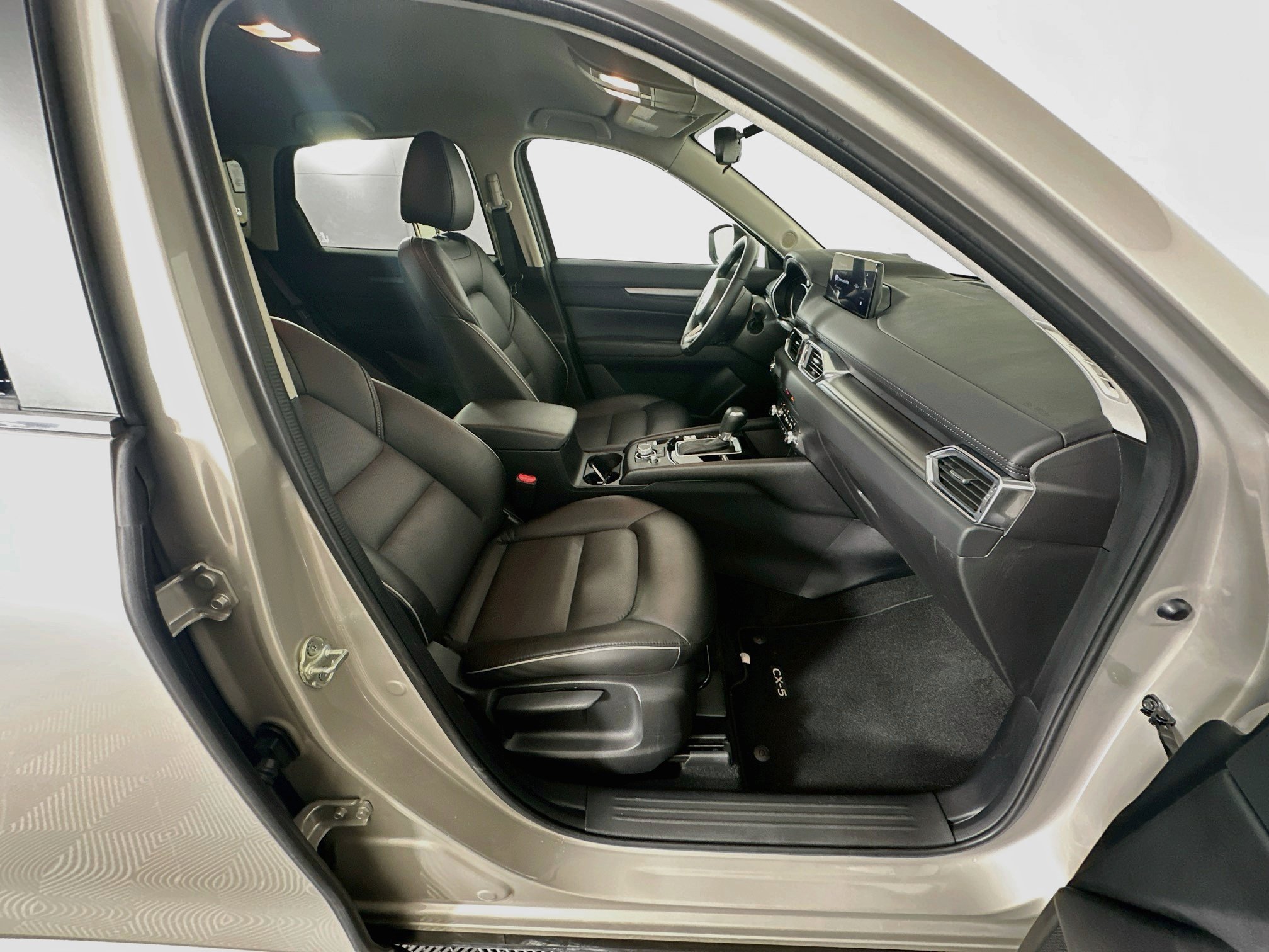 Used 2025 MAZDA CX-5 AWD 2.5 S w/ Select Package image 29