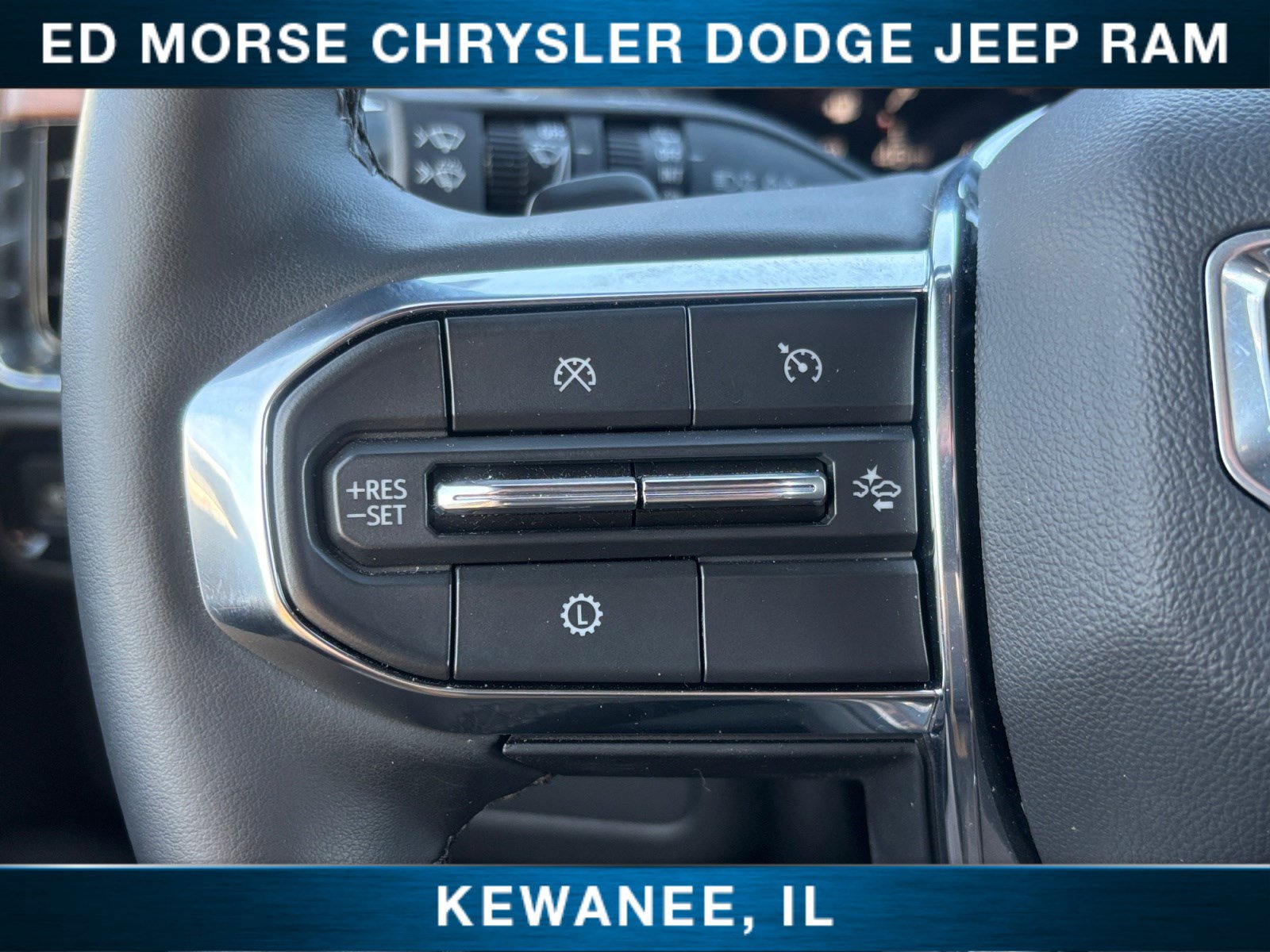 Used 2025 GMC Yukon Denali AWD/4WD image 27