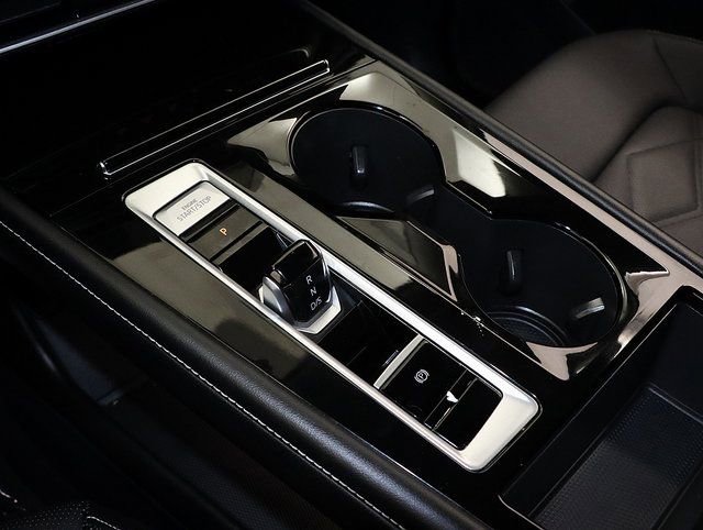 Used 2024 Volkswagen Atlas SE image 22