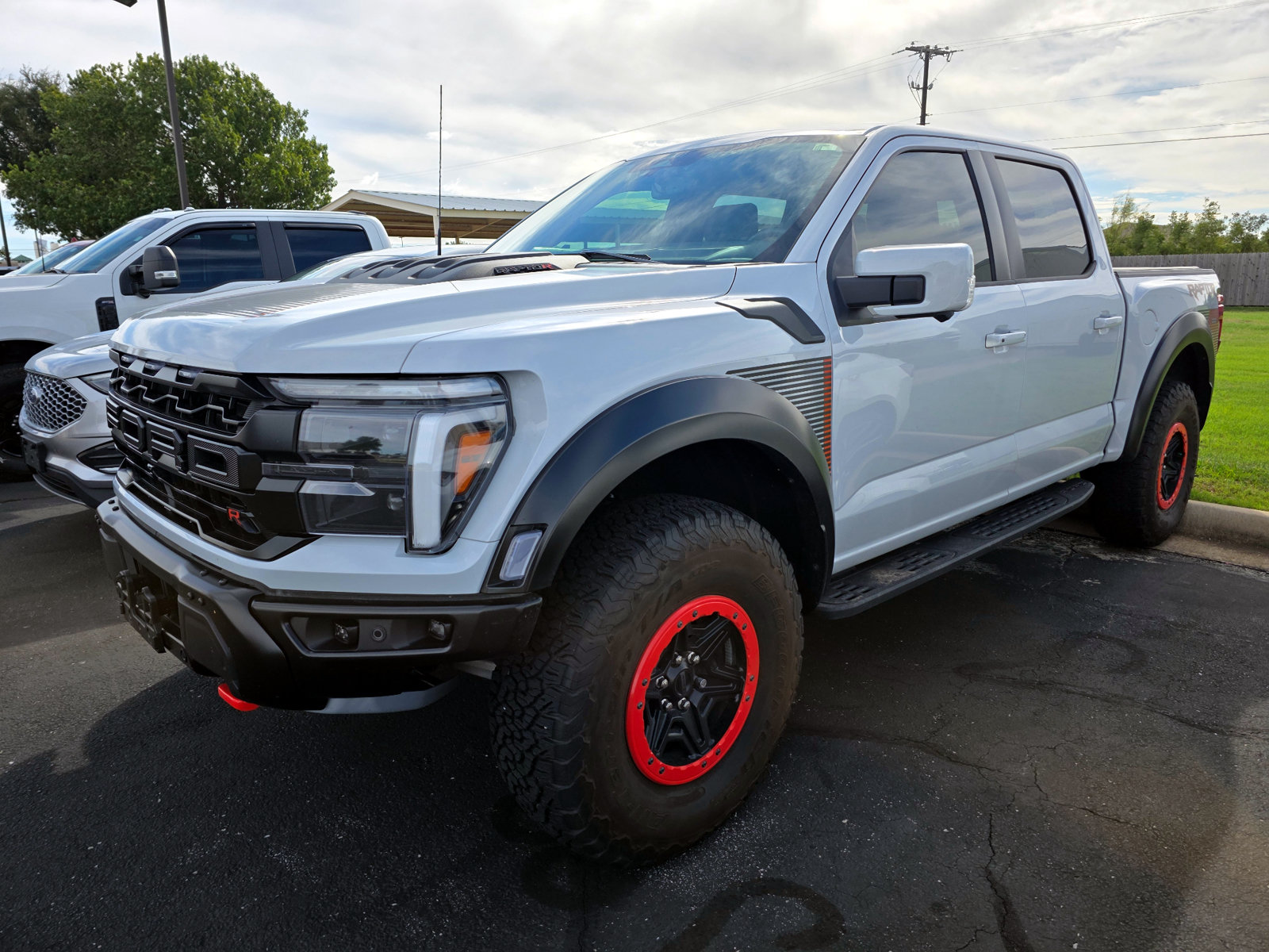 Used 2025 Ford F150 Raptor w/ Equipment Group 803A Raptor R AWD/4WD image 1