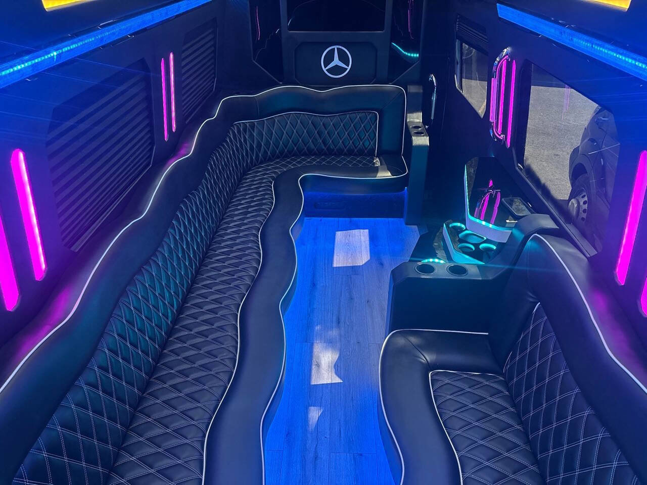 Used 2018 Mercedes-Benz Sprinter 3500 w/ Driver Comfort Package image 4