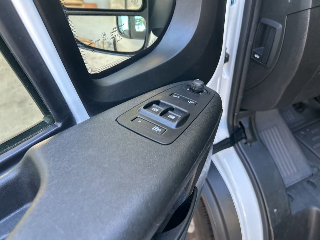 Used 2025 RAM ProMaster 2500 w/ Convenience Group FWD image 37