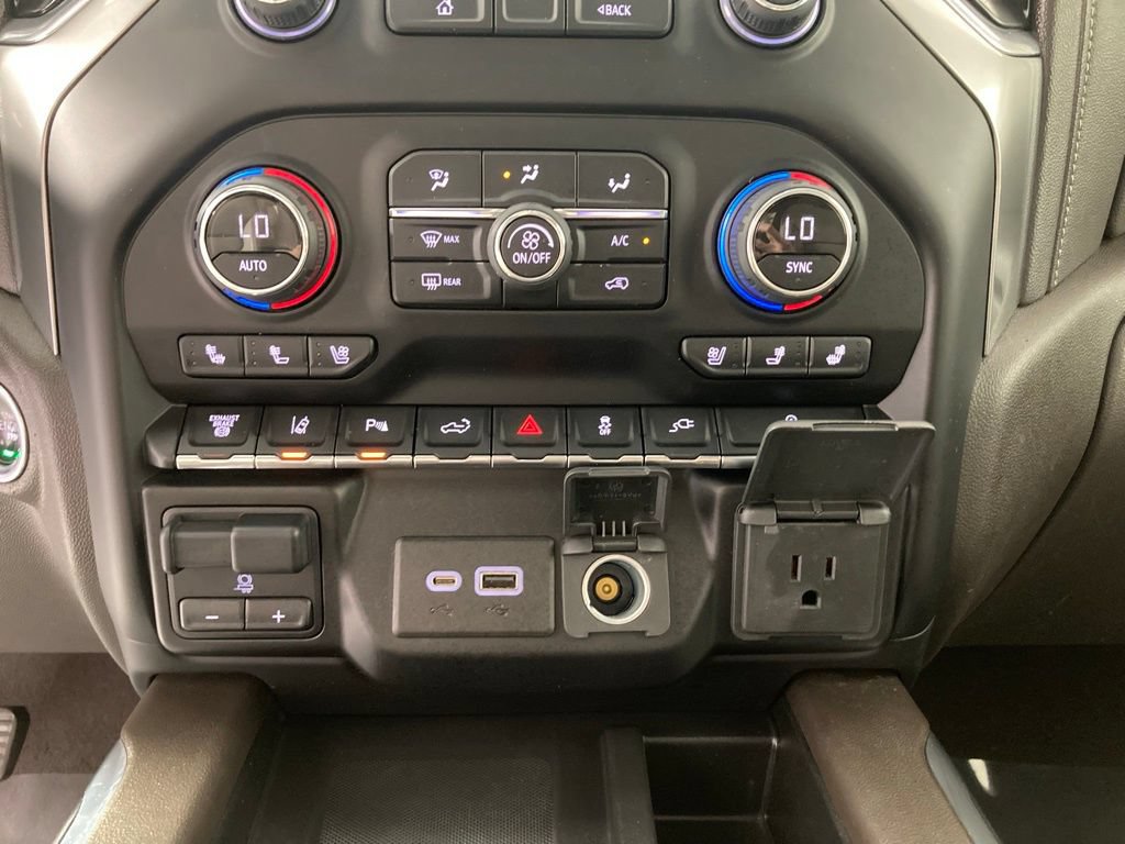 Used 2020 Chevrolet Silverado 2500 LTZ w/ LTZ Premium Package AWD/4WD image 12
