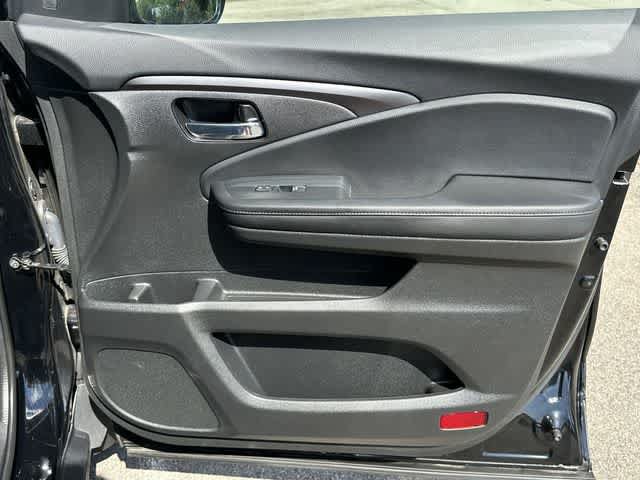 Used 2022 Honda Pilot Sport image 21