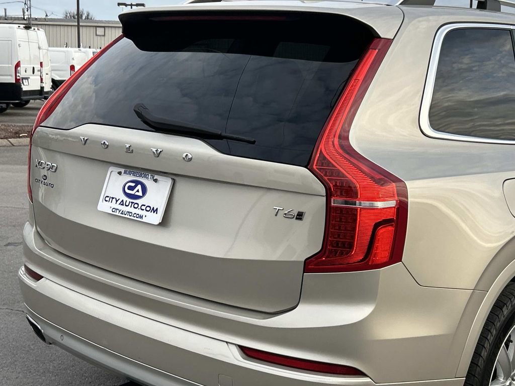 Used 2016 Volvo XC90 T6 Momentum image 12
