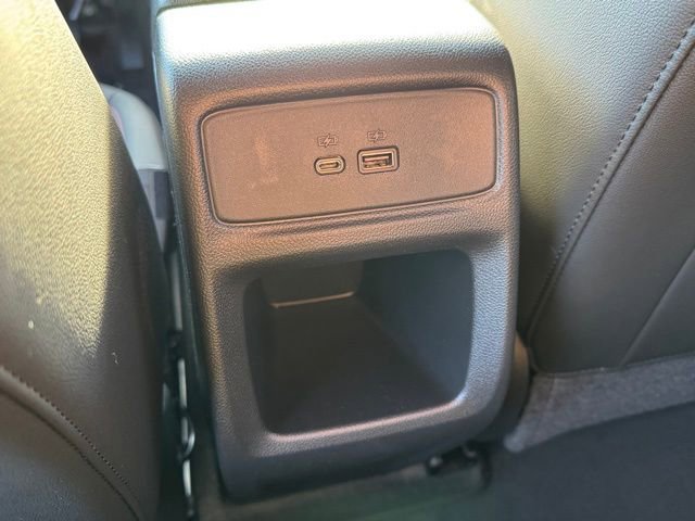 Used 2025 Chevrolet Trax RS w/ Sunroof Package image 20