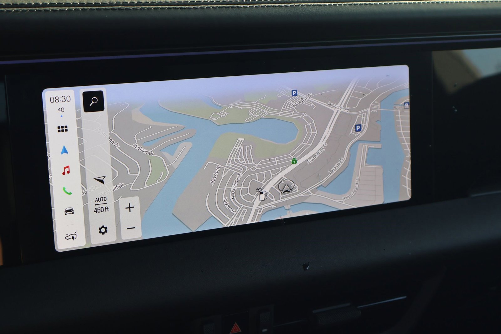 New 2025 Porsche Macan 4 Electric image 18