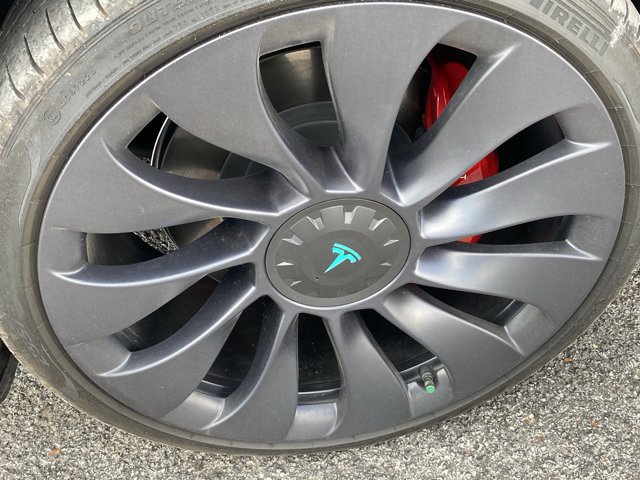 Used 2021 Tesla Model Y Performance AWD/4WD image 11