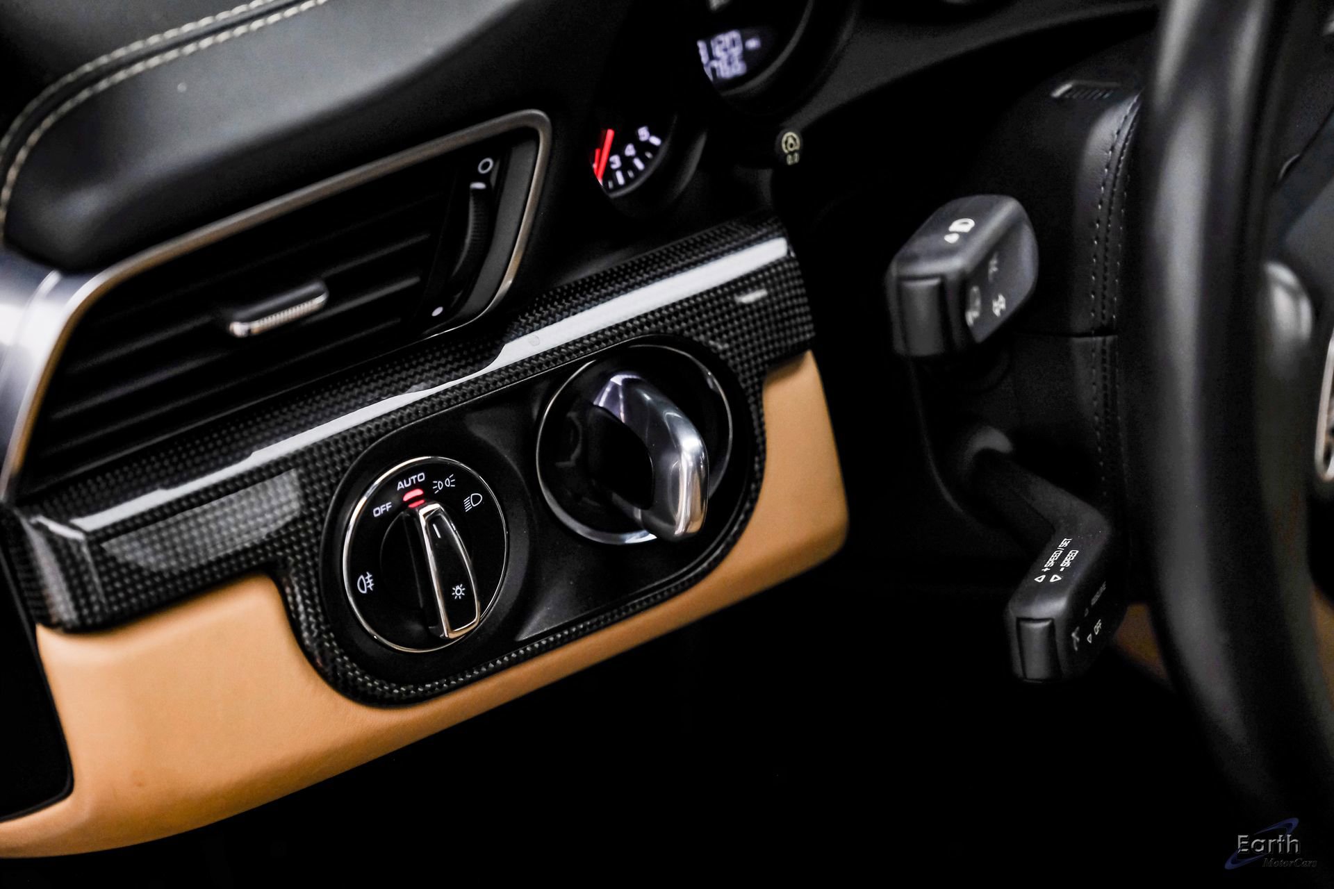 Used 2017 Porsche 911 Turbo image 70