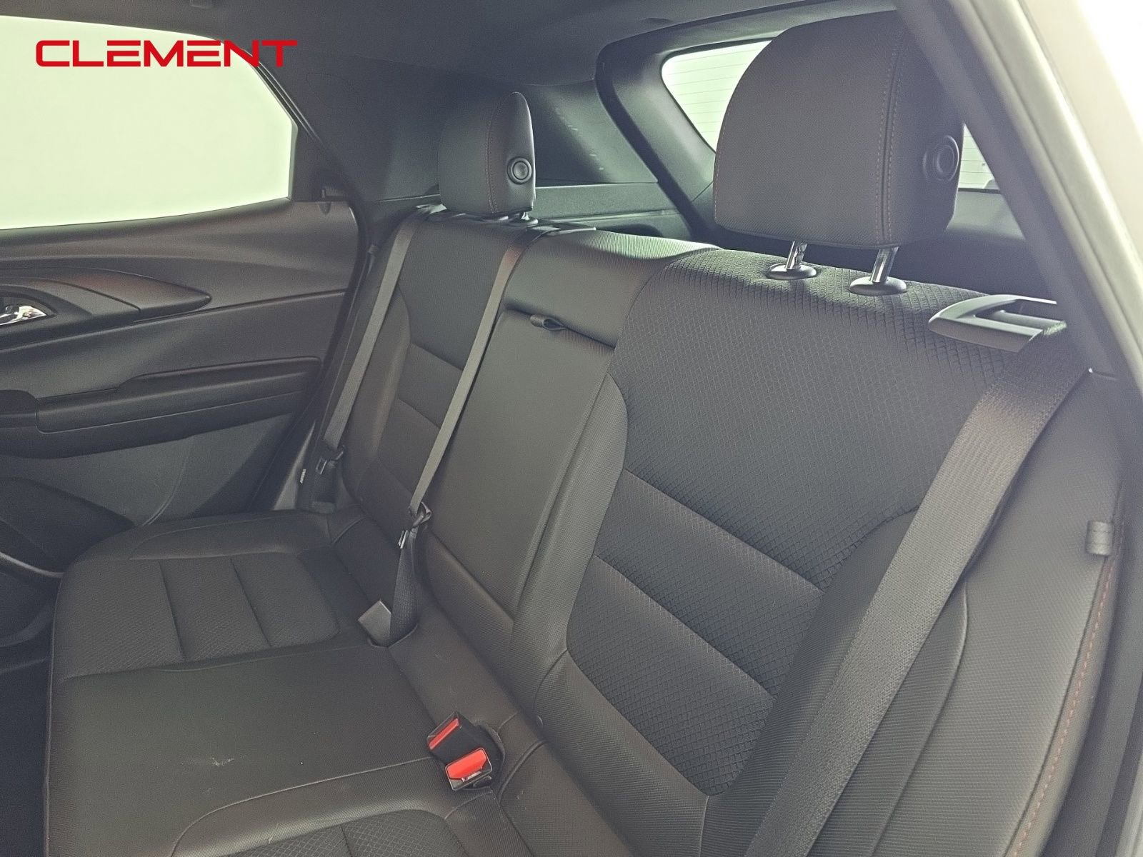 Used 2023 Chevrolet TrailBlazer RS w/ Convenience Package image 28