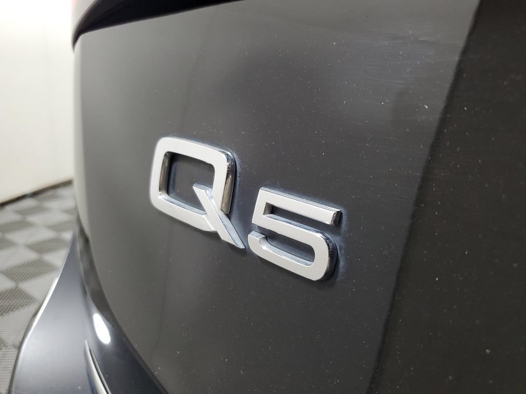 Used 2017 Audi Q5 2.0T Premium Plus w/ Technology Package AWD/4WD image 8