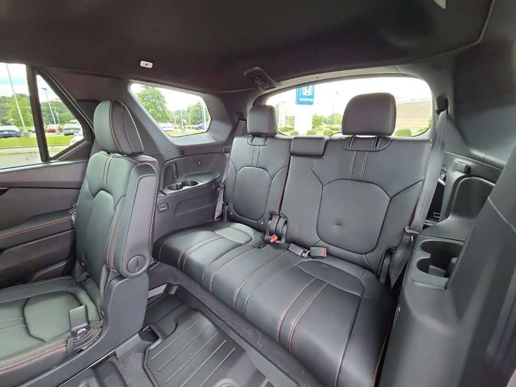 New 2026 Honda Pilot TrailSport image 17