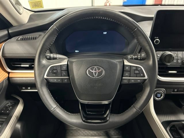 Used 2024 Toyota Grand Highlander AWD image 15