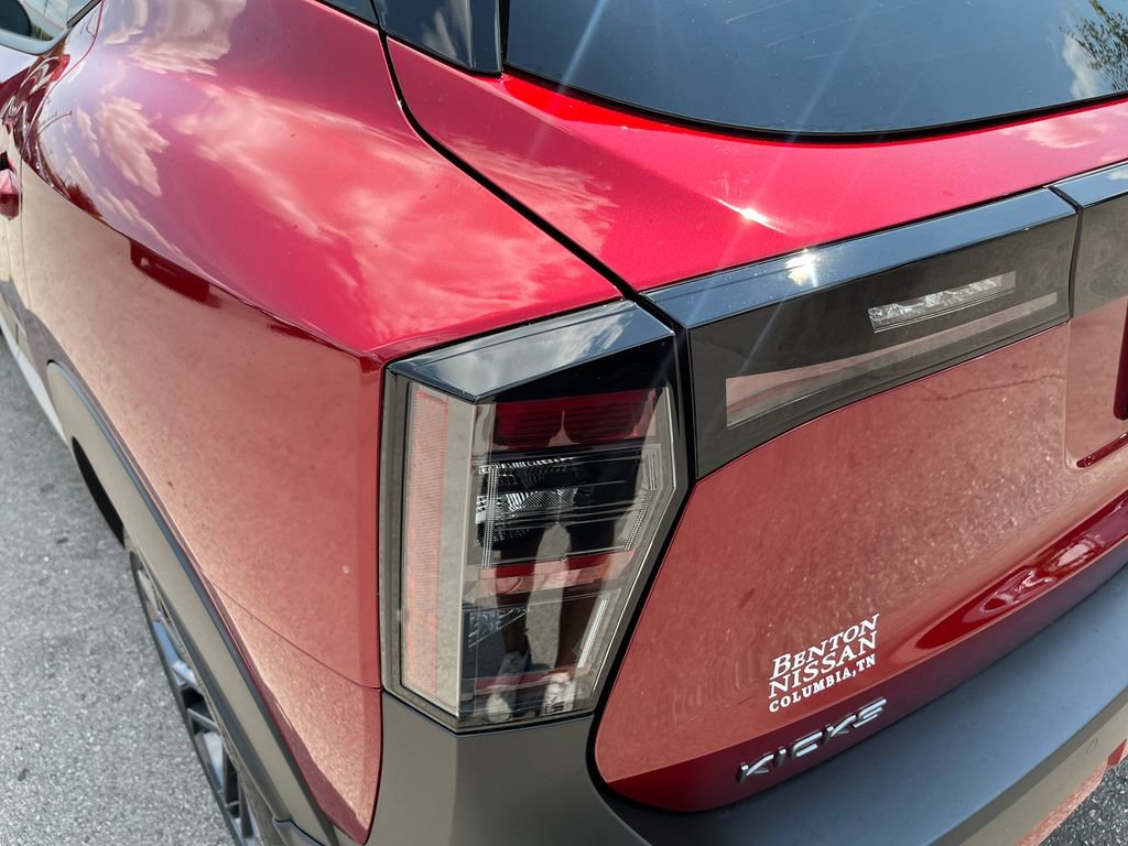 New 2026 Nissan Kicks SR w/ SR Premium Package FWD image 40