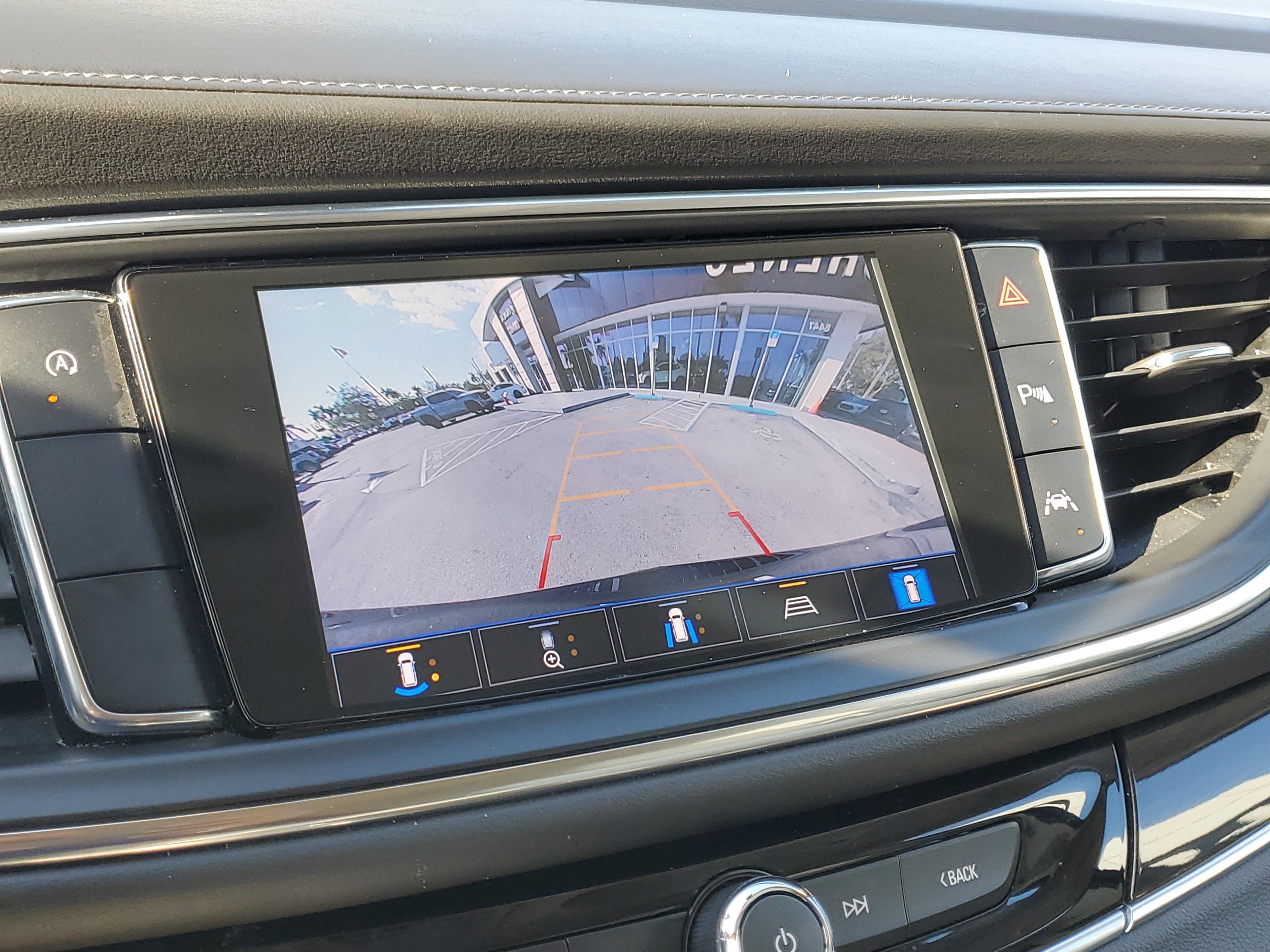 Used 2022 Buick Enclave Essence w/ Experience Buick Package image 10