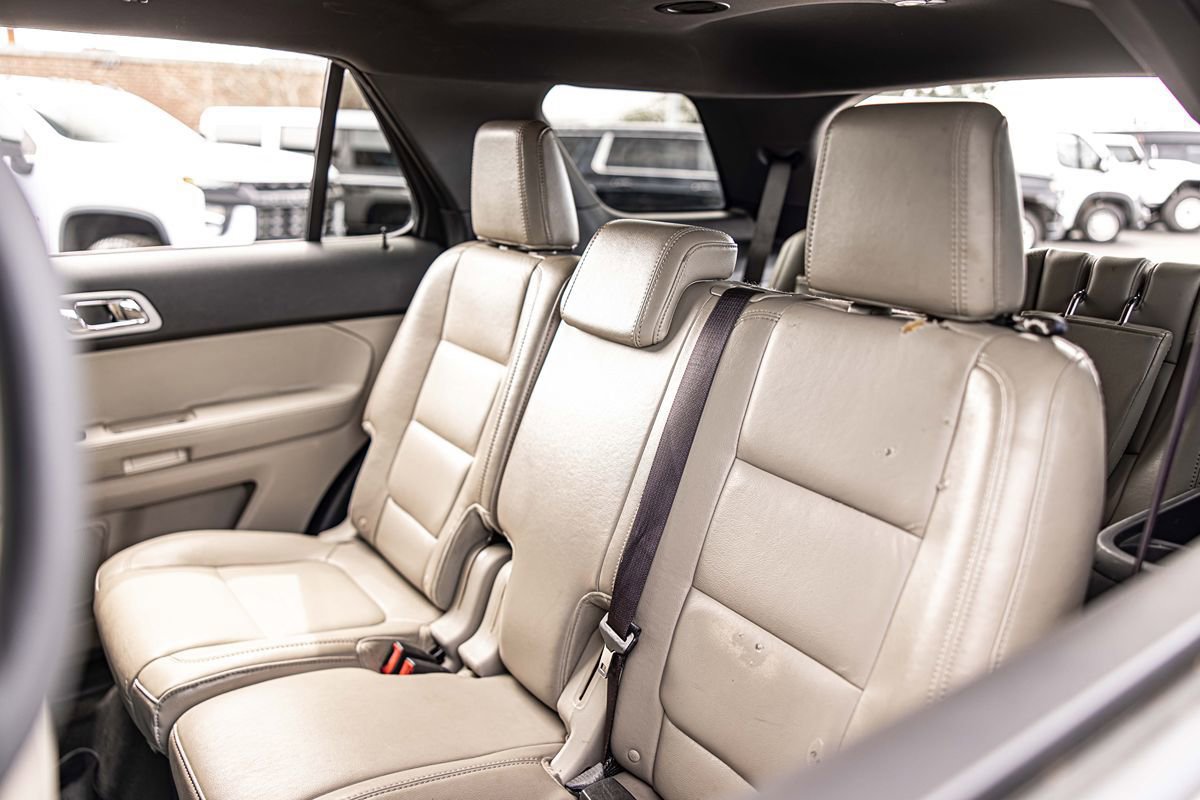Used 2011 Ford Explorer XLT w/ 202A Rapid Spec Order Code image 31