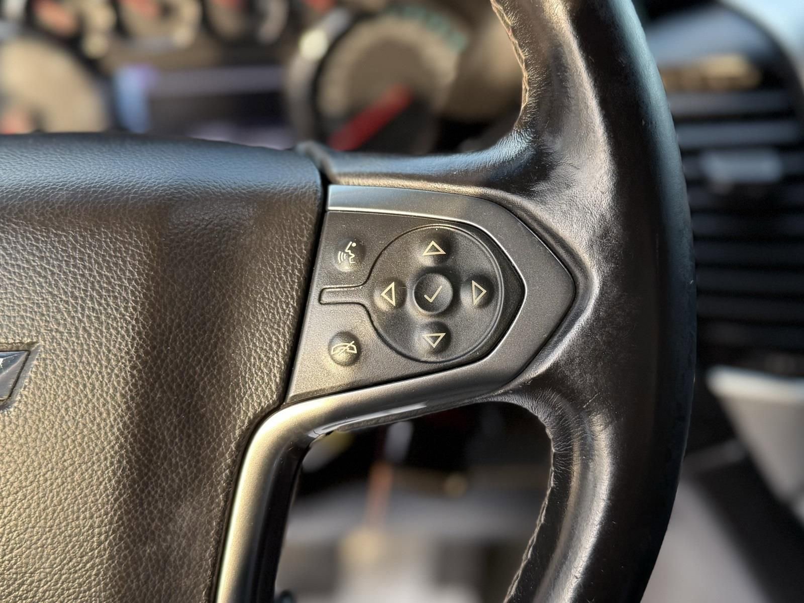 Used 2015 Chevrolet Tahoe LT image 38