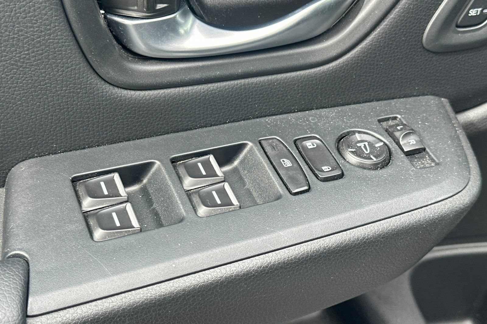 Used 2024 Honda Pilot Touring image 12