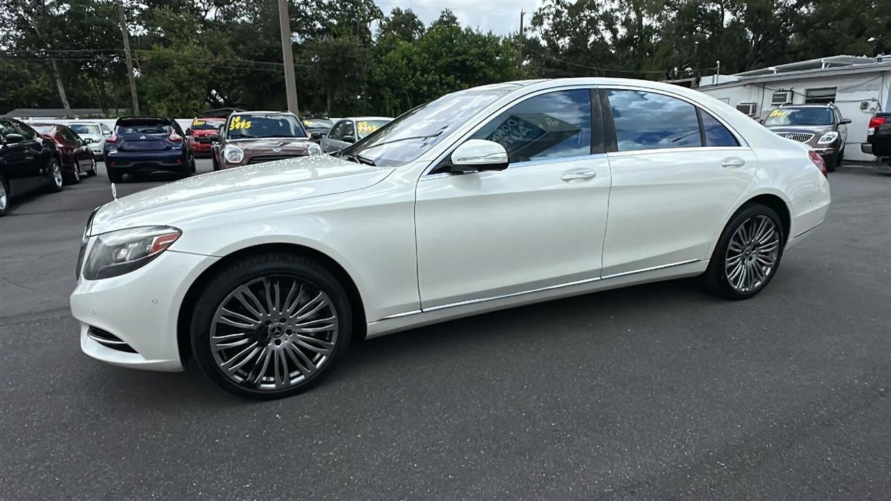 Used 2017 Mercedes-Benz S 550 Sedan image 14