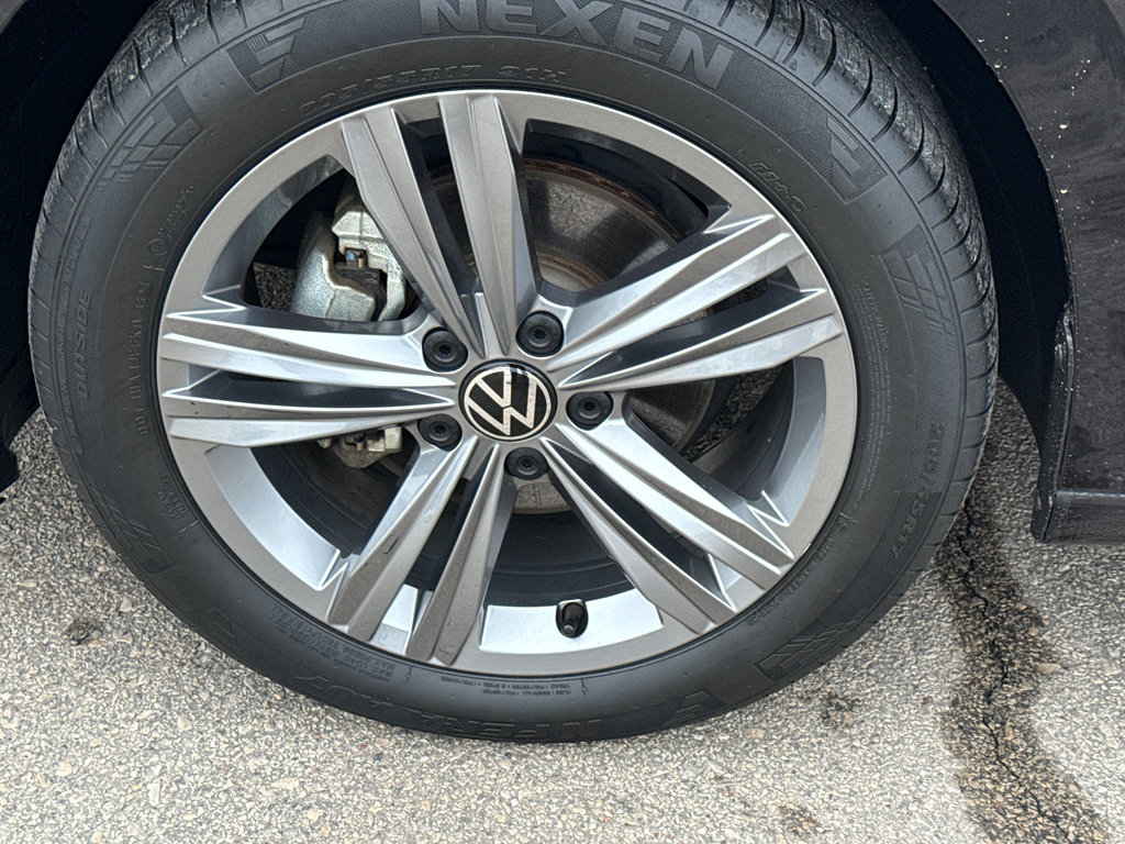 Used 2024 Volkswagen Jetta SE FWD image 9