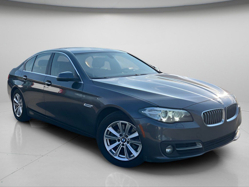 Used 2016 BMW 528i Sedan RWD image 2