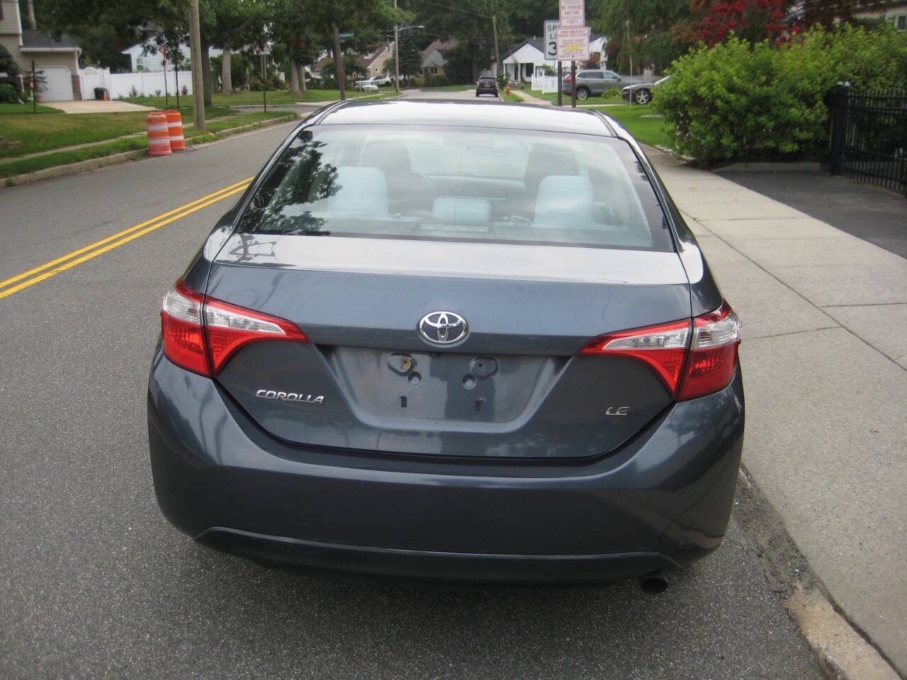 Used 2014 Toyota Corolla LE FWD image 4