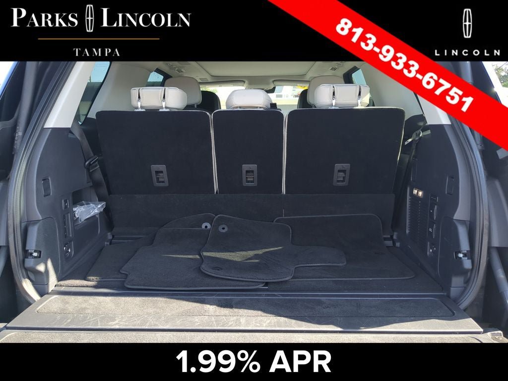 Certified 2025 Lincoln Navigator Reserve AWD/4WD image 8