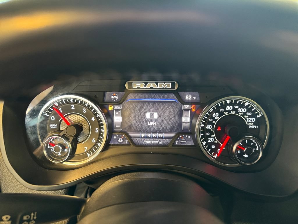 Used 2023 RAM 1500 Laramie AWD/4WD image 16