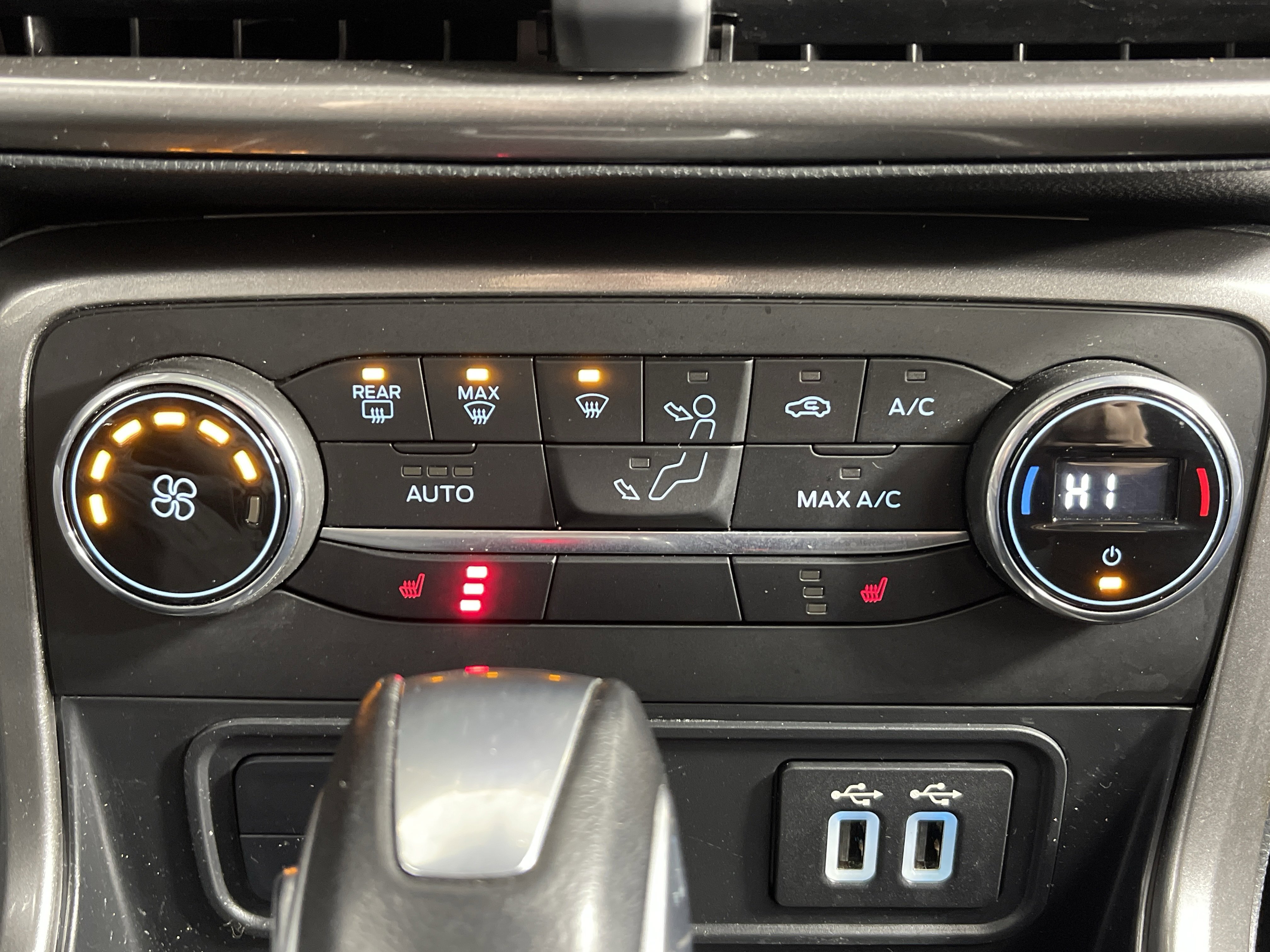 Used 2021 Ford EcoSport SE image 24