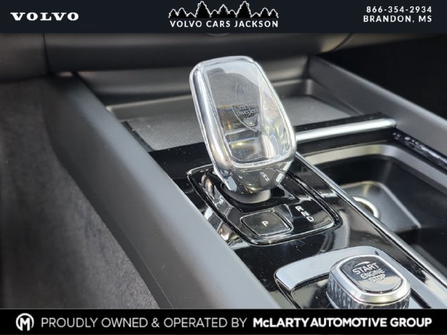 New 2026 Volvo XC60 B5 Plus w/ Protection Package Premier AWD/4WD image 22