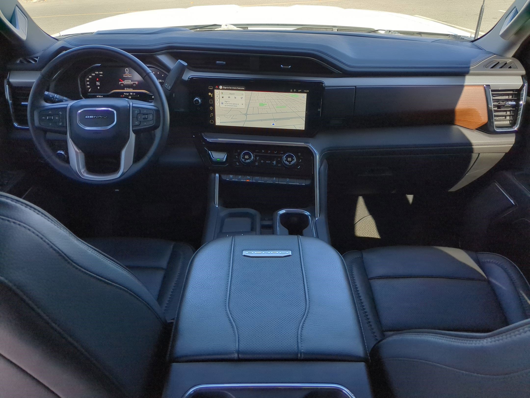 Used 2024 GMC Sierra 2500 Denali image 29