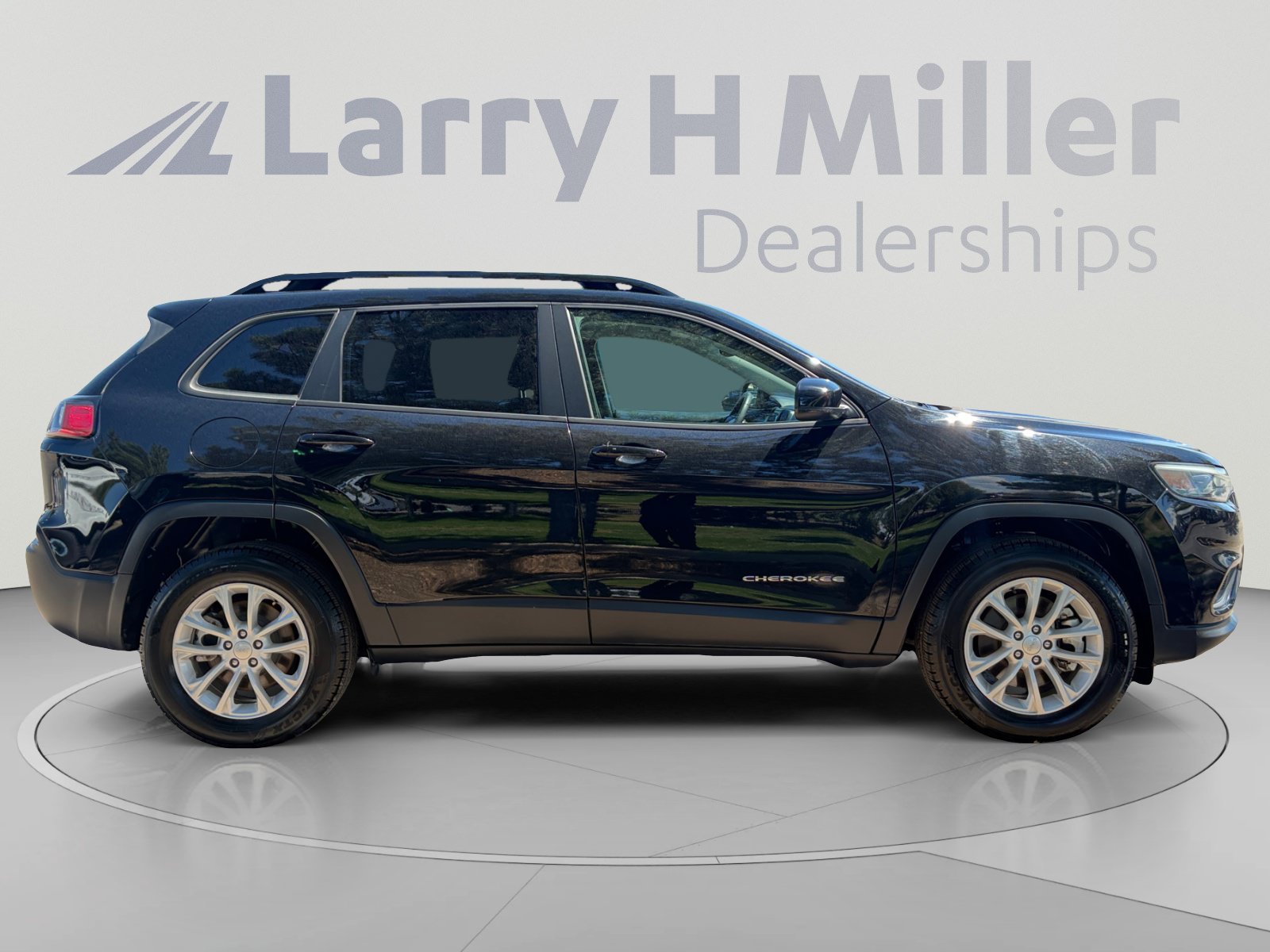 Used 2022 Jeep Cherokee Latitude Lux AWD/4WD image 6