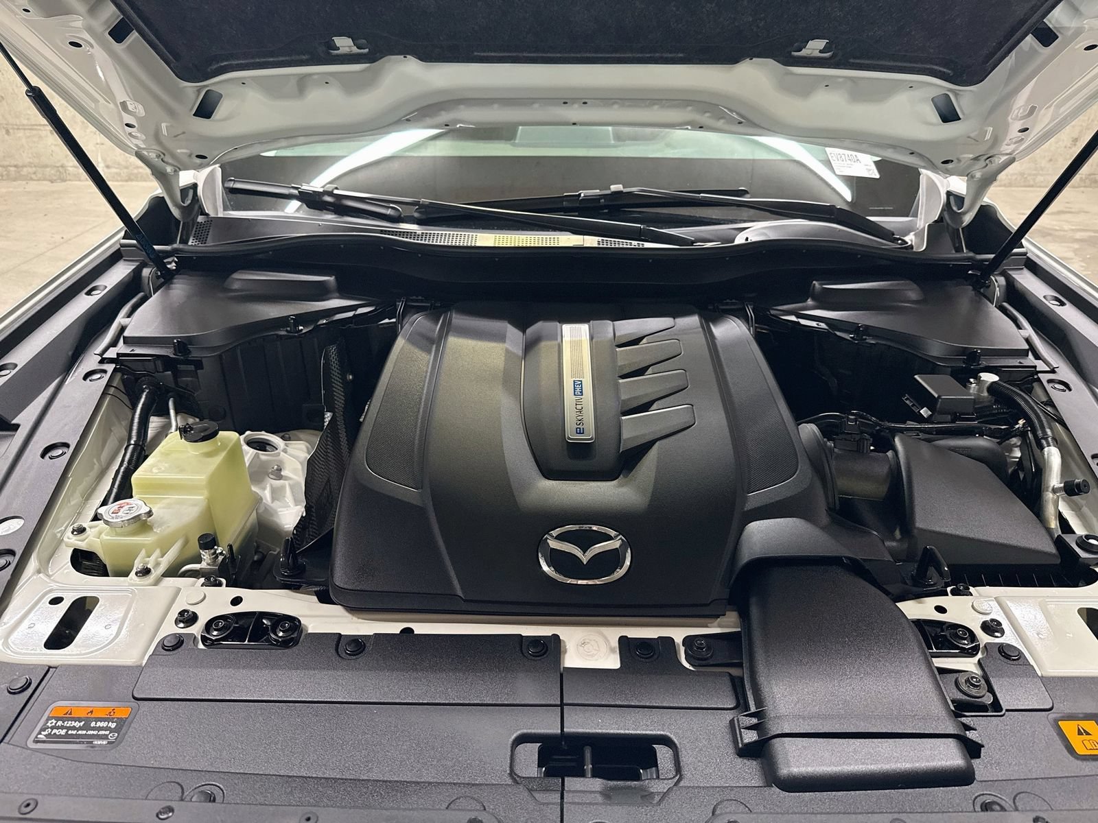 Used 2024 MAZDA CX-90 Plug-In Hybrid w/ Preferred AWD/4WD image 34