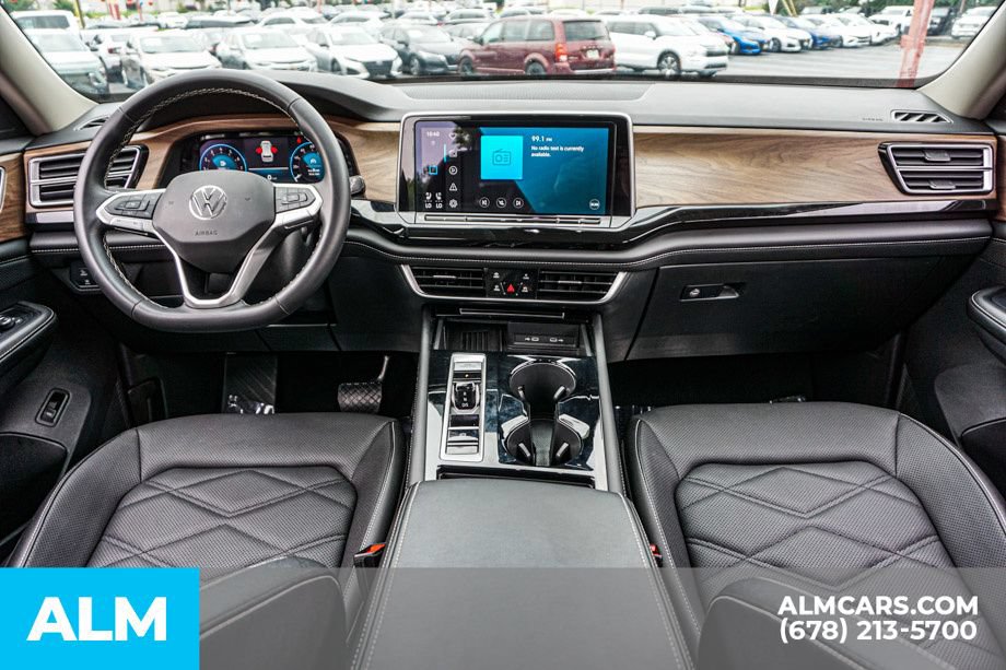 Used 2025 Volkswagen Atlas SE FWD image 27