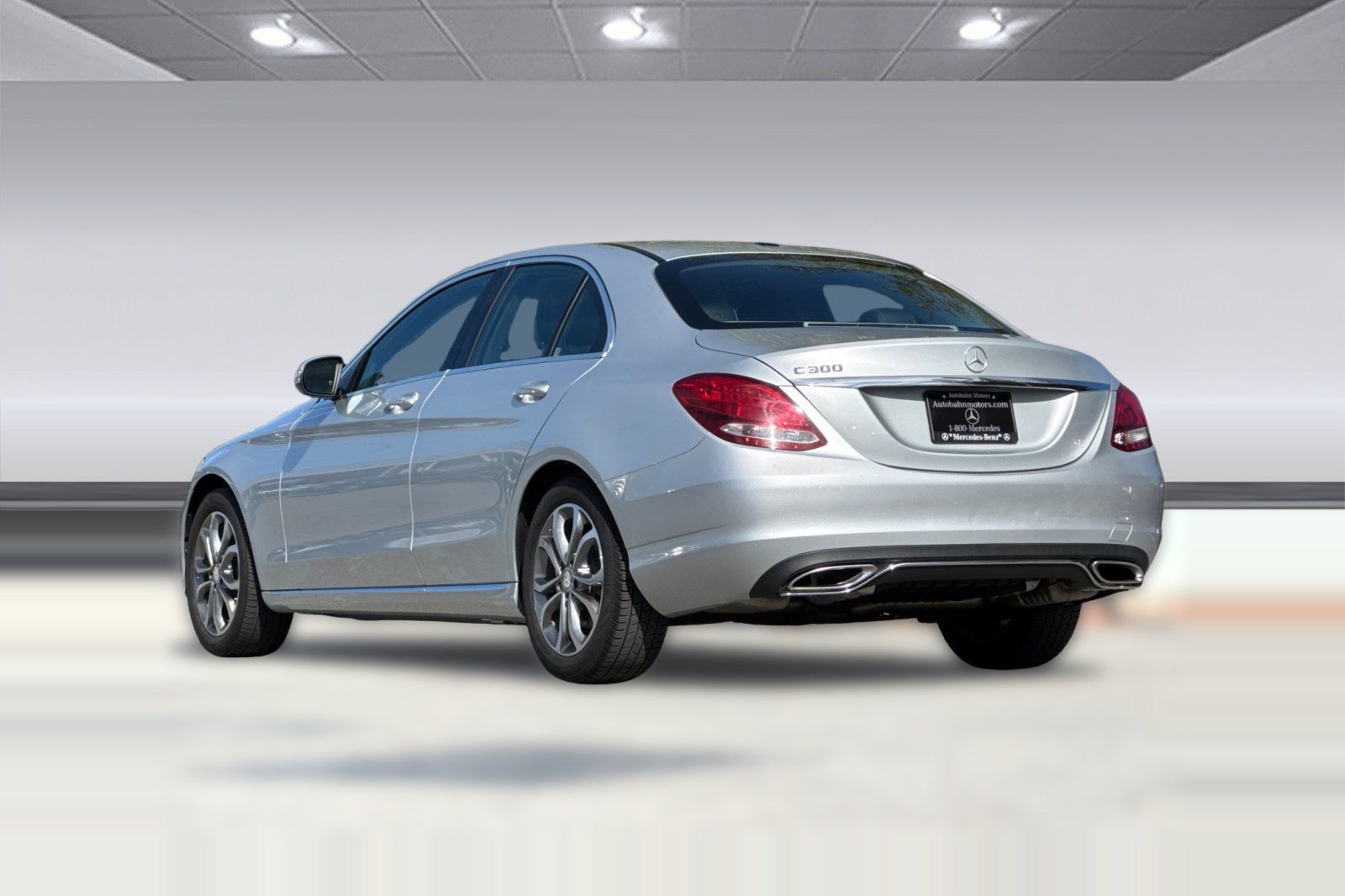 Used 2016 Mercedes-Benz C 300 Sedan image 3