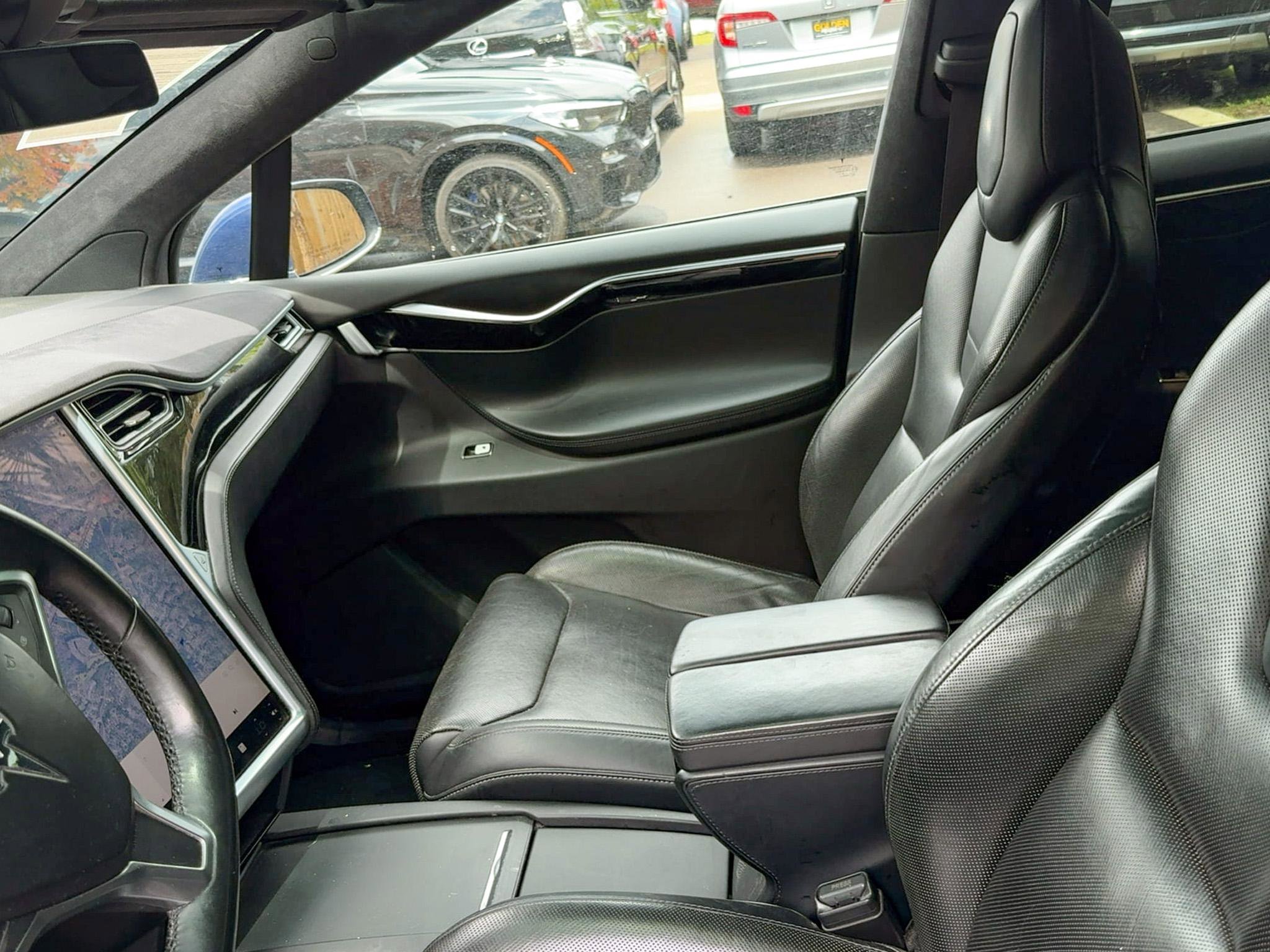 Used 2016 Tesla Model X Performance AWD/4WD image 17