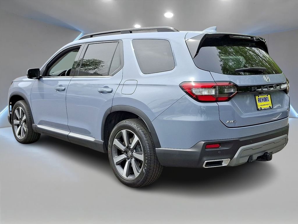 Used 2023 Honda Pilot Touring image 7