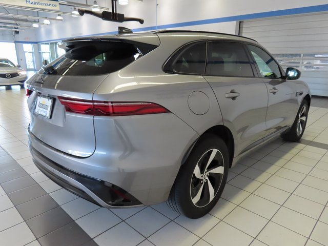 Used 2024 Jaguar F-PACE R-Dynamic S image 14