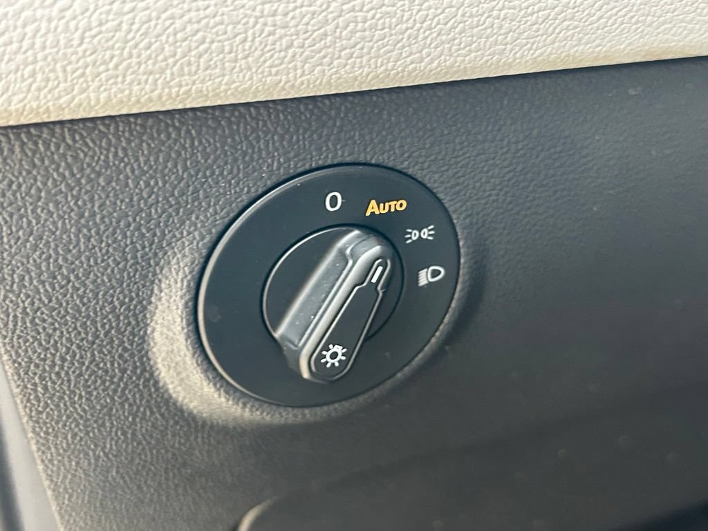Certified 2022 Volkswagen Taos S AWD/4WD image 49