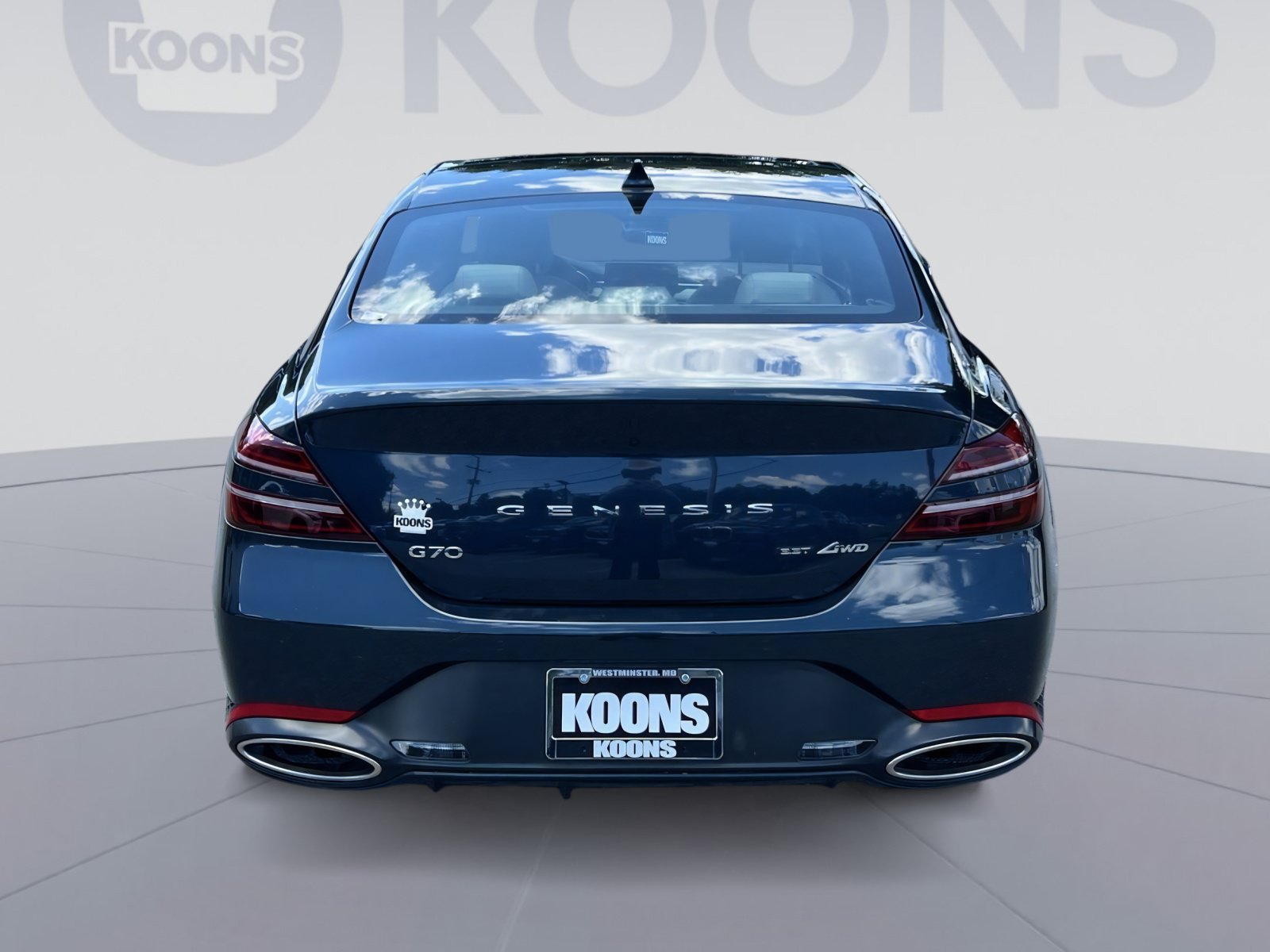 Used 2023 Genesis G70 3.3T image 5
