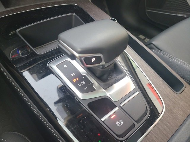 Used 2024 Audi Q5 2.0T Premium Plus w/ Premium Plus Package image 28