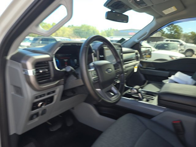 Used 2024 Ford F150 Lightning XLT AWD/4WD image 11