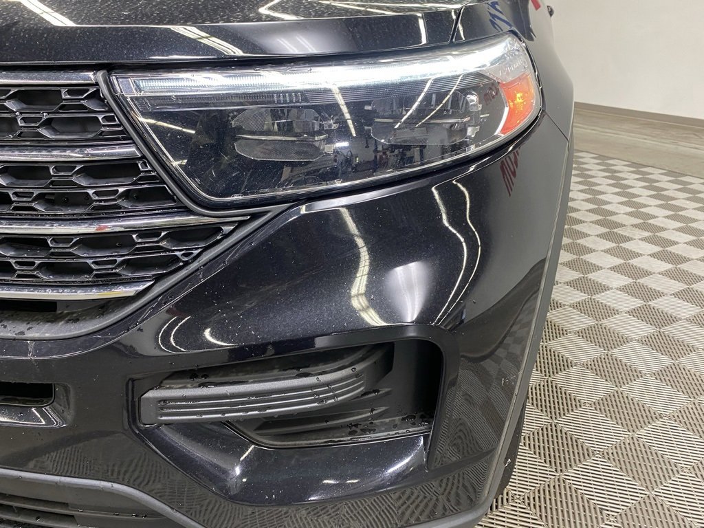 Used 2022 Ford Explorer XLT image 5