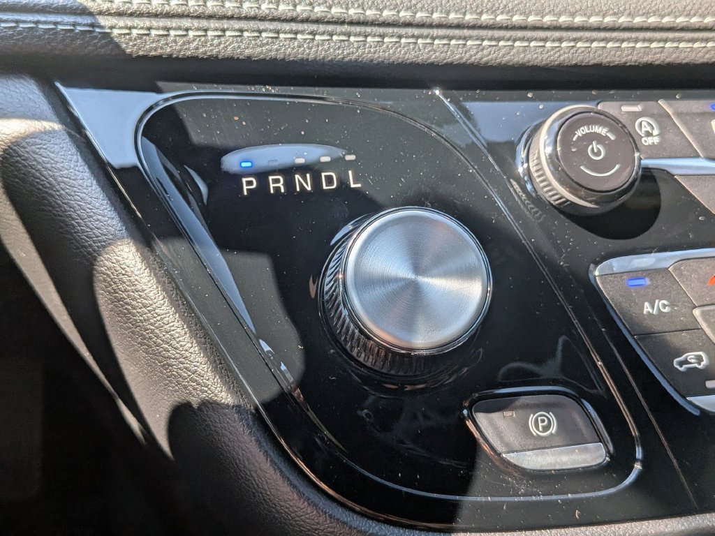 New 2027 Chrysler Pacifica Select FWD image 25