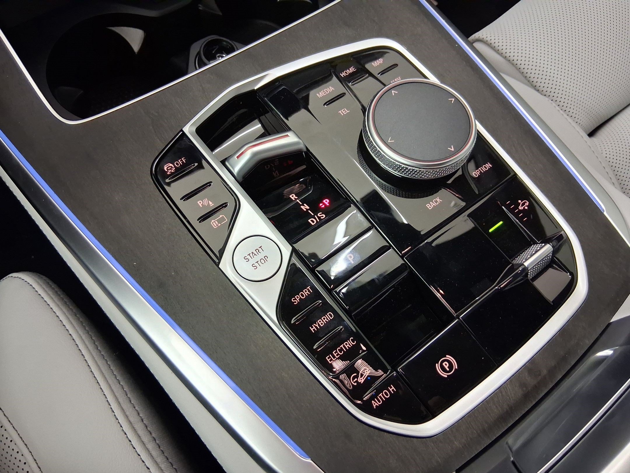New 2026 BMW X5 xDrive50e AWD/4WD image 17
