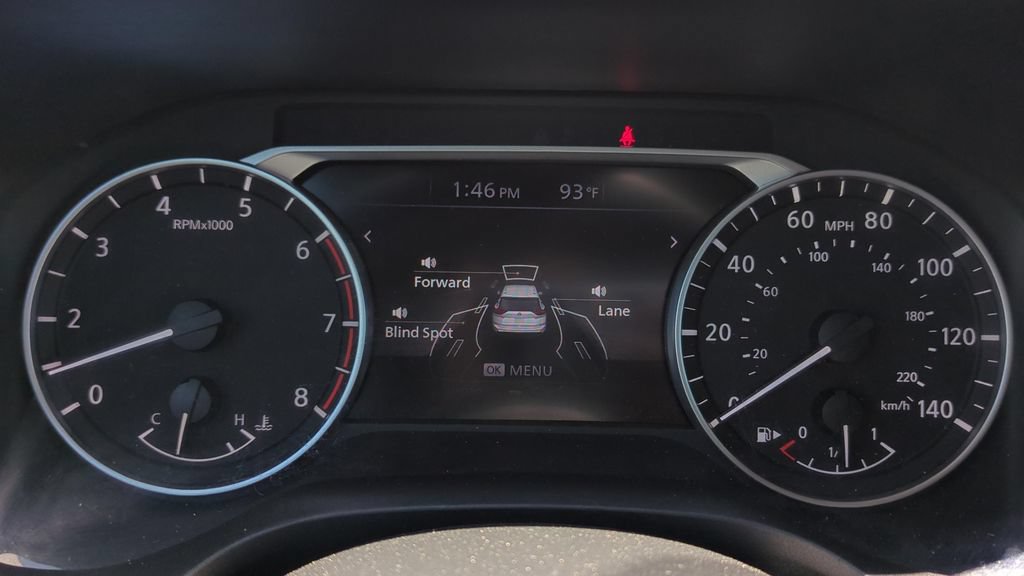 Used 2024 Nissan Rogue S AWD/4WD image 21