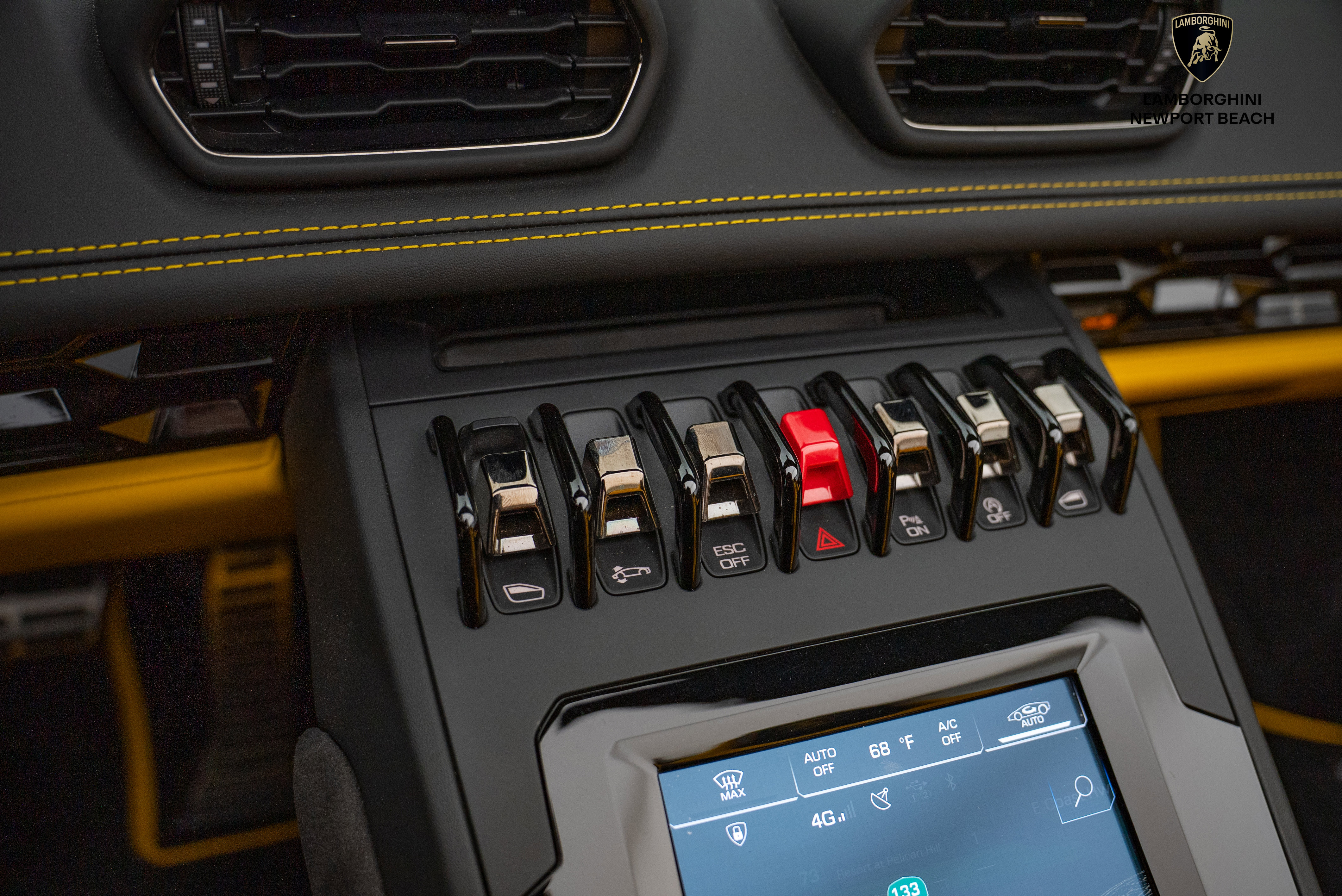 Used 2023 Lamborghini Huracan EVO image 31