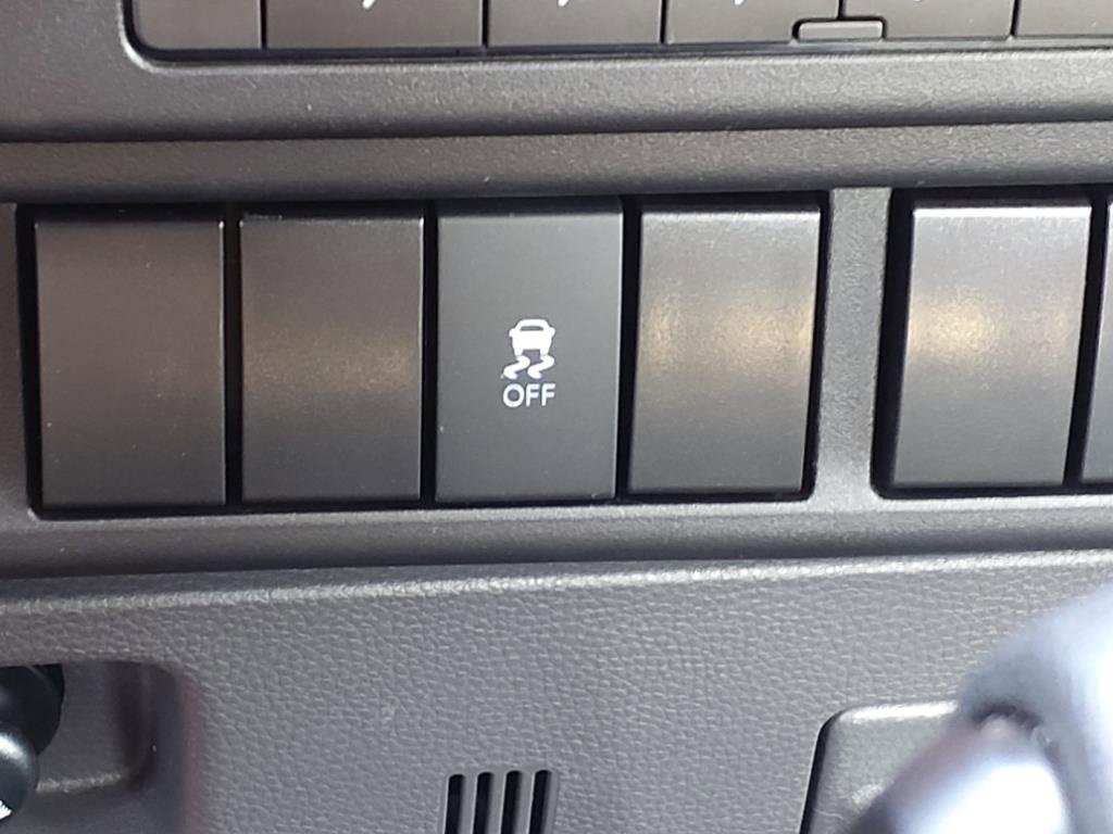 New 2025 Chevrolet Low Cab Forward 5500 XD image 11