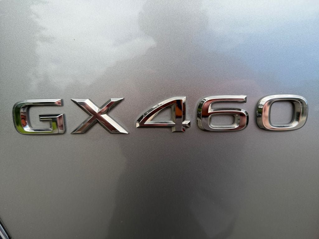 Used 2022 Lexus GX 460 Premium w/ Accessory Package AWD/4WD image 35